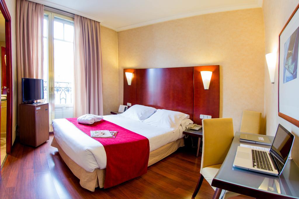 Hotel Arosa Madrid Oda fotoğraf